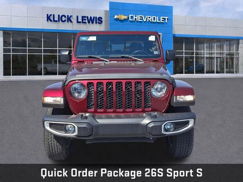 Used 2022 Jeep Gladiator Sport AWD/4WD image 2