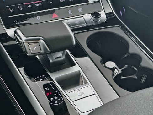 New 2026 Audi Q8 Premium Plus AWD/4WD image 7