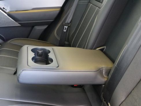Used 2019 Land Rover Range Rover Velar R-Dynamic HSE AWD/4WD image 34