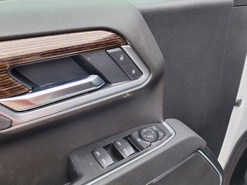 New 2026 GMC Sierra 1500 Elevation image 15