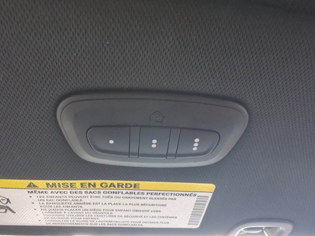 Used 2025 Chrysler Pacifica Select FWD image 23
