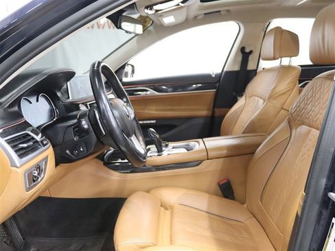 Used 2018 BMW 750Li xDrive w/ Executive Package image 10