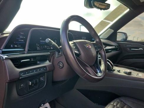 Certified 2023 Cadillac Escalade ESV Sport Platinum image 9