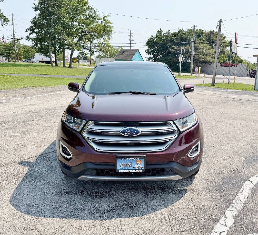 Used 2017 Ford Edge Titanium w/ Equipment Group 301A FWD image 2