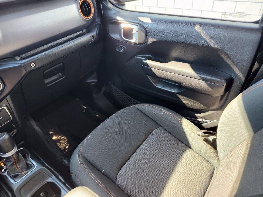 Used 2021 Jeep Gladiator Mojave AWD/4WD image 13