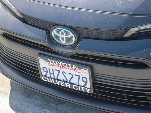 Used 2024 Toyota Corolla LE image 6