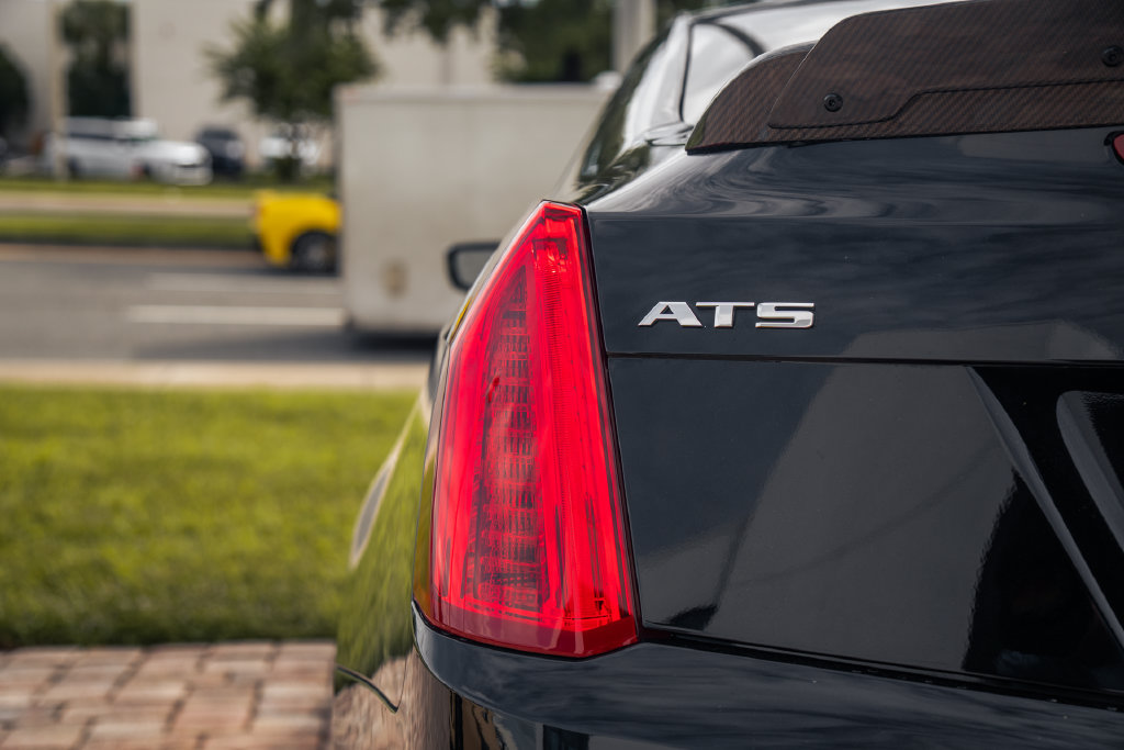 Used 2017 Cadillac ATS V w/ Carbon Black Package RWD image 11