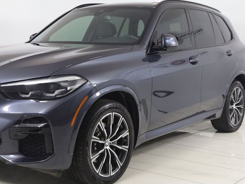 Used 2022 BMW X5 xDrive40i w/ M Sport Package AWD/4WD image 51