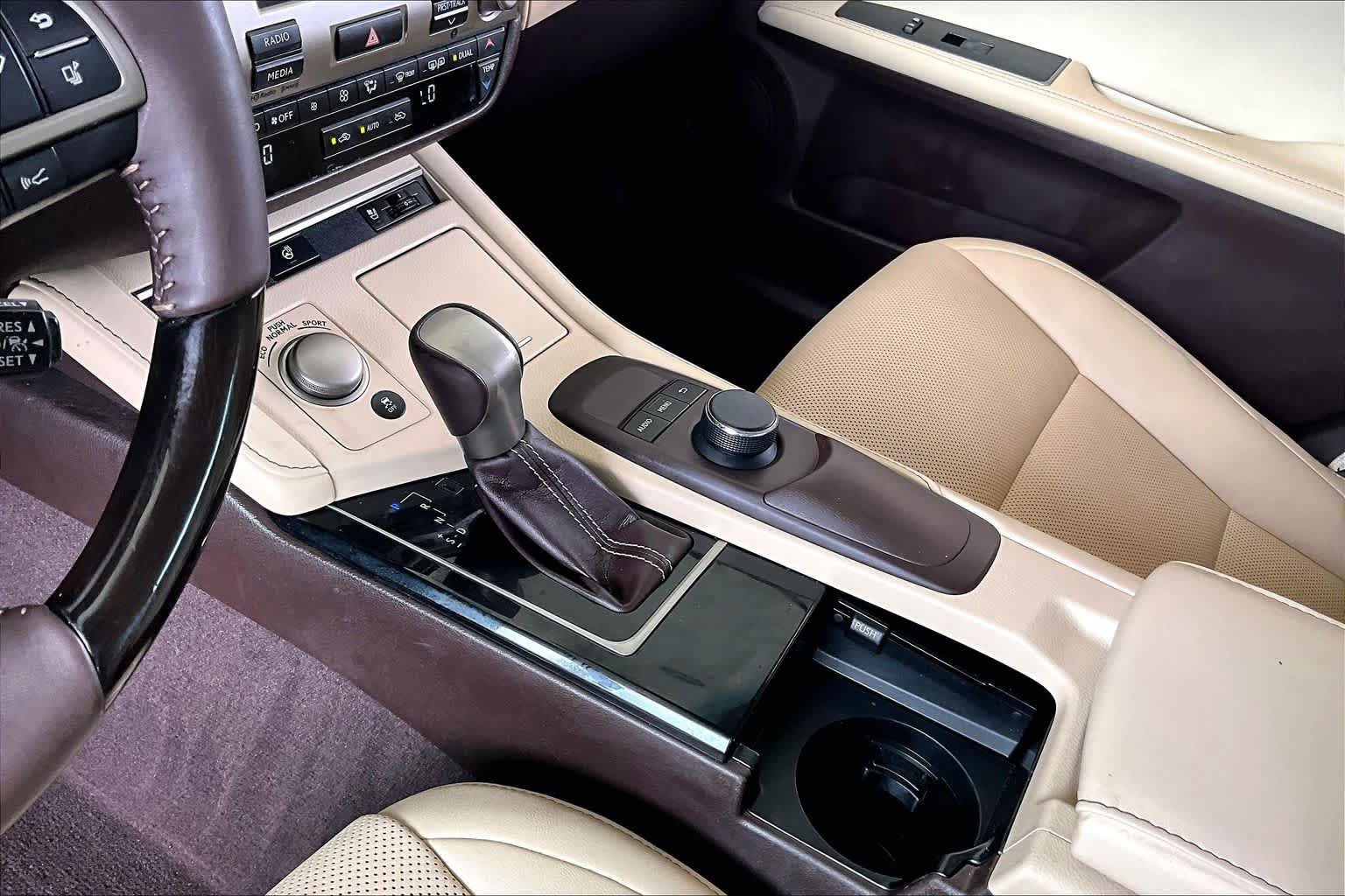 Used 2017 Lexus ES 350 FWD image 14