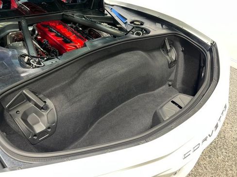 Used 2021 Chevrolet Corvette Stingray 2LT w/ Chrome Exterior Badge Package image 29