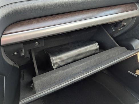 Used 2015 Subaru Legacy 2.5i Limited image 32