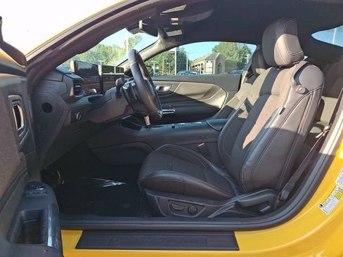 Used 2024 Ford Mustang GT RWD image 13