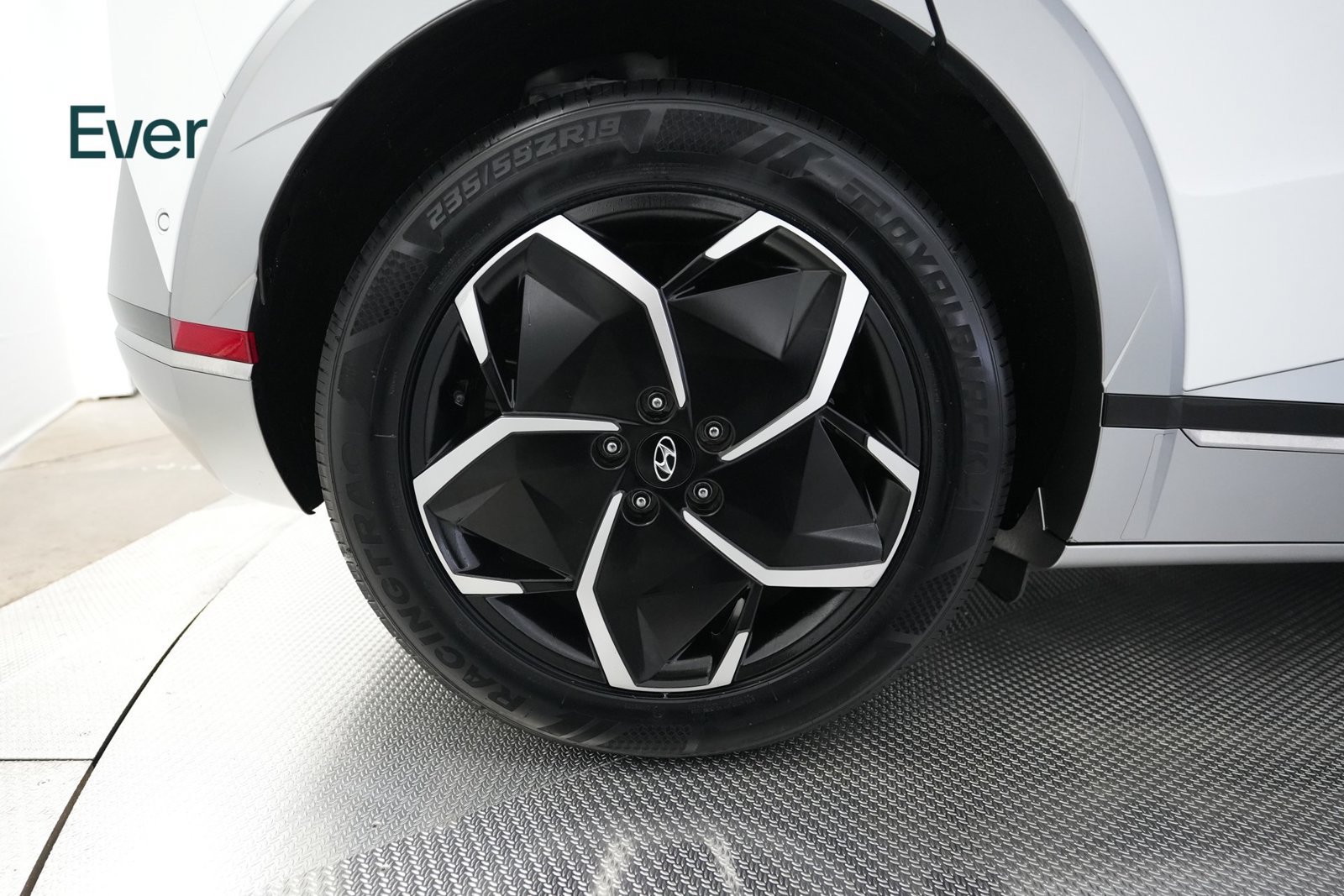 Used 2024 Hyundai Ioniq 5 Limited RWD image 21