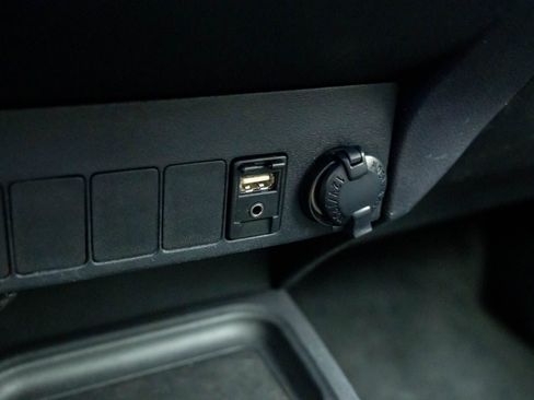 Used 2017 Toyota RAV4 XLE image 27