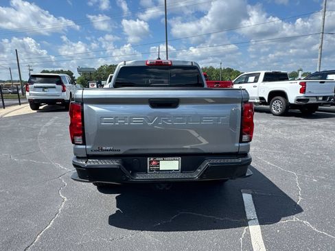 Used 2026 Chevrolet Colorado W/T w/ WT Custom Package RWD image 7