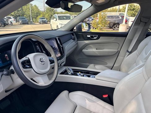 Used 2023 Volvo XC60 B5 Ultimate w/ Climate Package AWD/4WD image 19