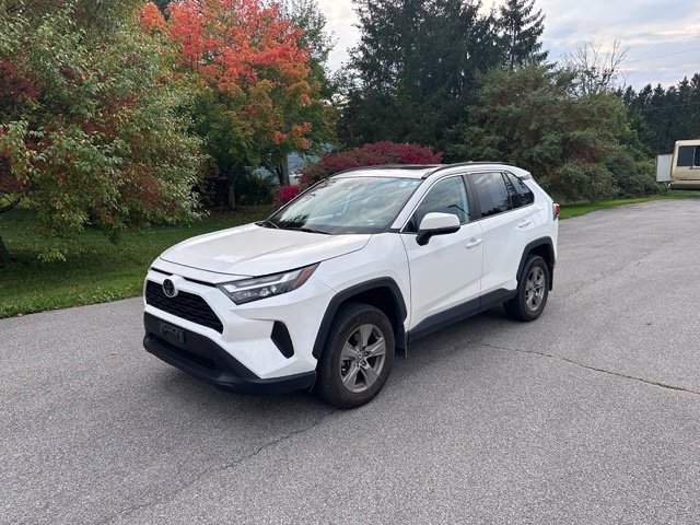 Used 2023 Toyota RAV4 XLE w/ Convenience Package AWD/4WD image 7