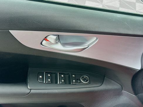 Used 2024 Kia Forte LXS image 15