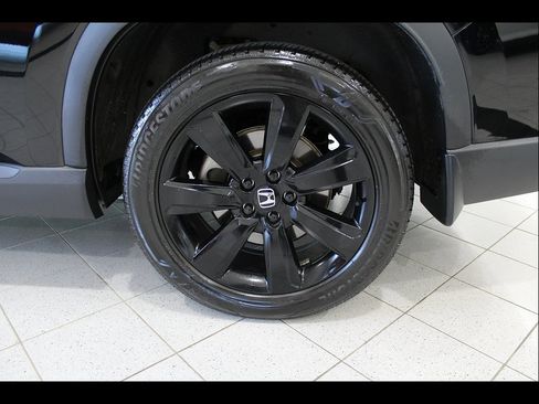 Certified 2025 Honda Pilot Black Edition image 12