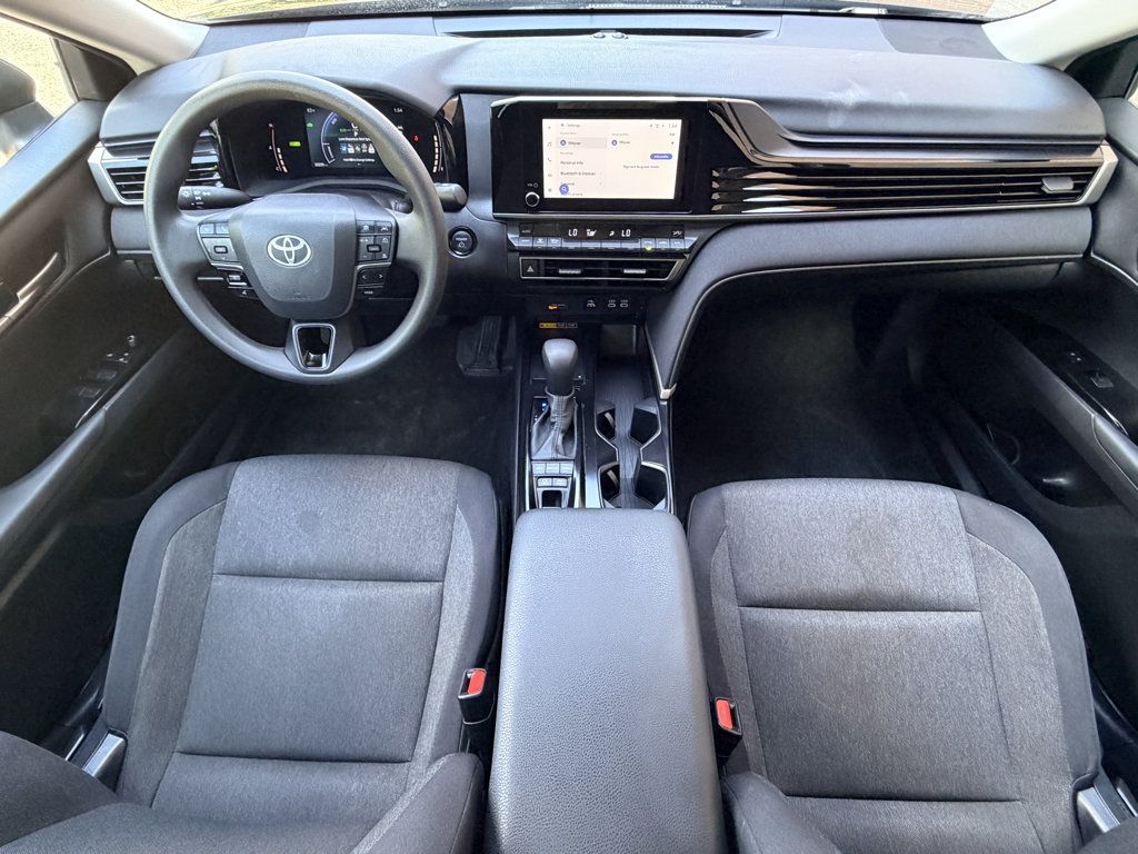 Used 2025 Toyota Camry LE FWD image 16