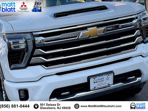 Used 2024 Chevrolet Silverado 2500 High Country image 32