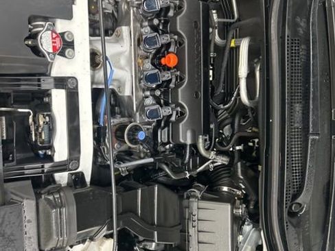 Used 2022 Honda HR-V Sport image 25