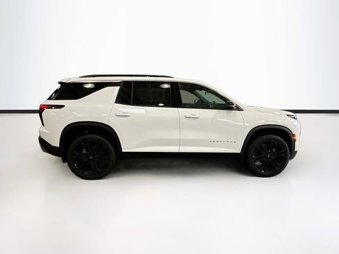 New 2026 Chevrolet Traverse LT w/ LPO, Floor Liner Package image 5