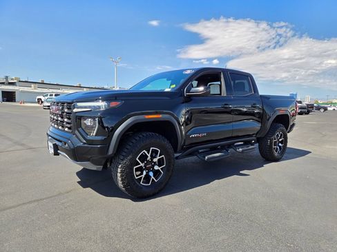 Used 2023 GMC Canyon AT4X AWD/4WD image 2