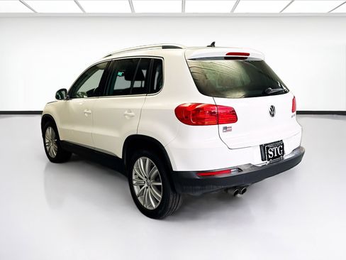 Used 2012 Volkswagen Tiguan SE image 3