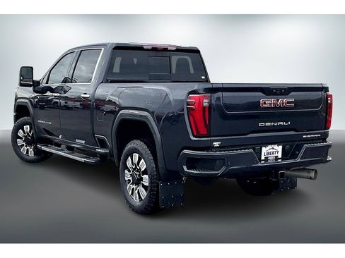 Used 2025 GMC Sierra 3500 Denali w/ Denali Reserve Package image 4