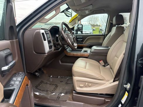 Used 2019 GMC Sierra 2500 SLT w/ Duramax Plus Package image 16