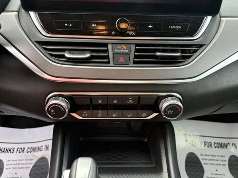 Used 2026 Nissan Altima 2.5 SR FWD image 18