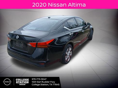 Used 2020 Nissan Altima 2.5 S w/ Driver Assist Package image 2