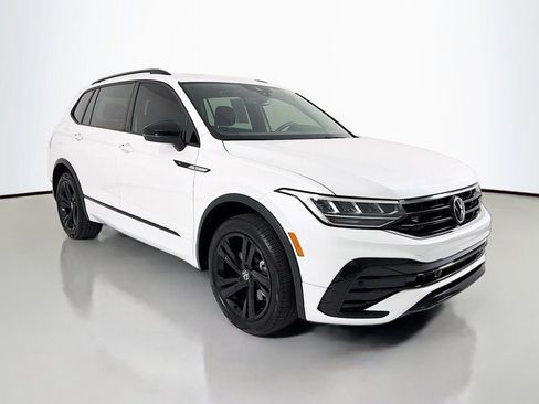 Used 2023 Volkswagen Tiguan SE R-Line AWD/4WD image 1