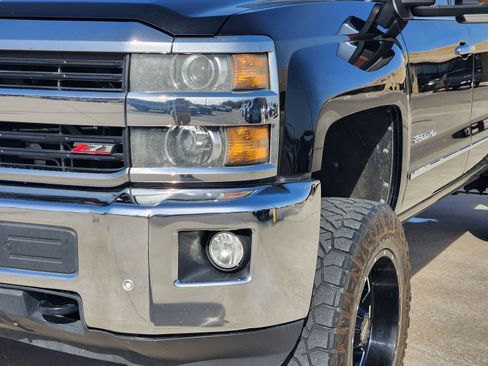 Used 2015 Chevrolet Silverado 2500 LTZ w/ Driver Alert Package image 10