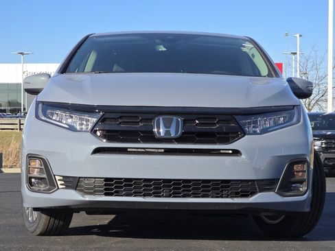 New 2026 Honda Odyssey Touring image 16