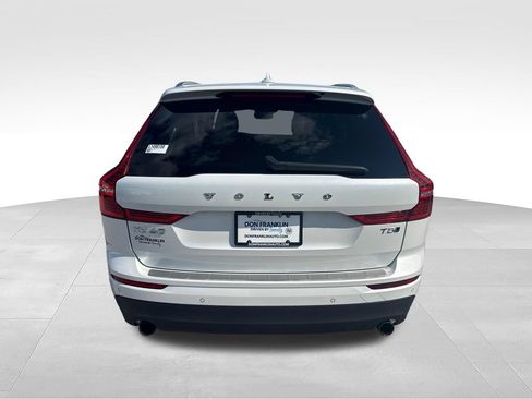 Used 2020 Volvo XC60 T5 Momentum w/ Protection Package Premier AWD/4WD image 4