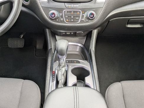 Used 2024 Chevrolet Malibu LT image 19