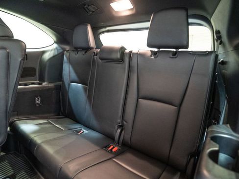 Used 2023 Toyota Highlander XSE image 34