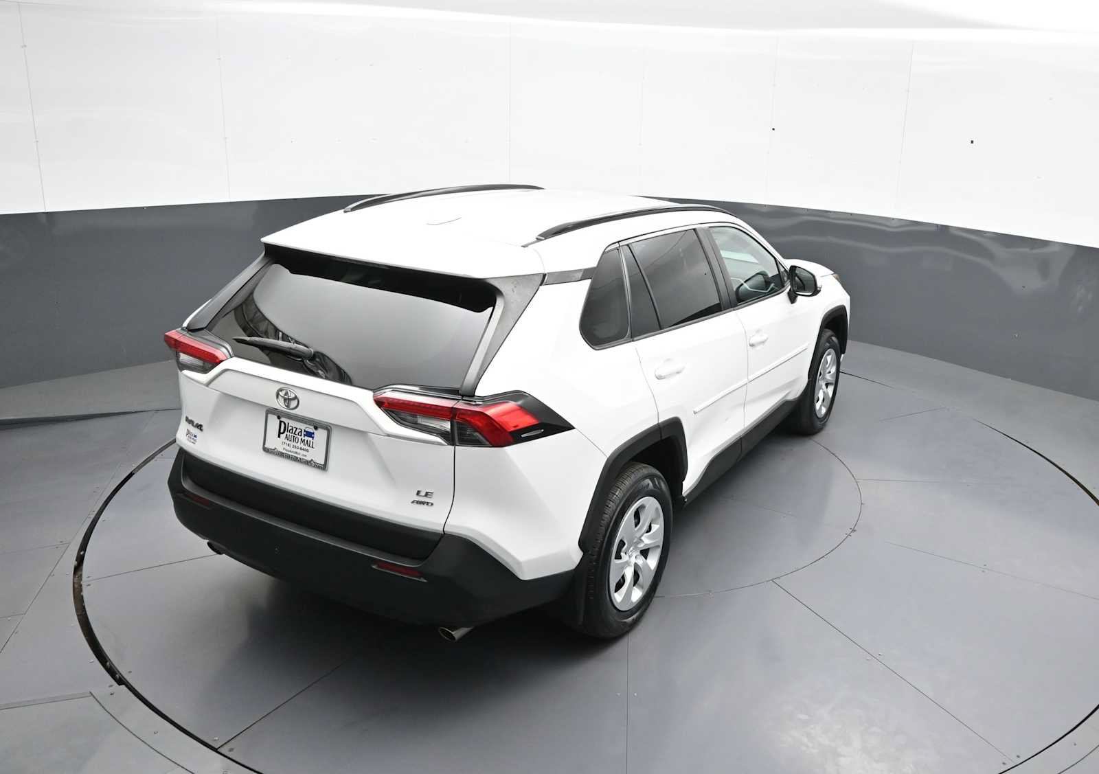 Used 2019 Toyota RAV4 LE w/ All Weather Liner Package AWD/4WD image 36
