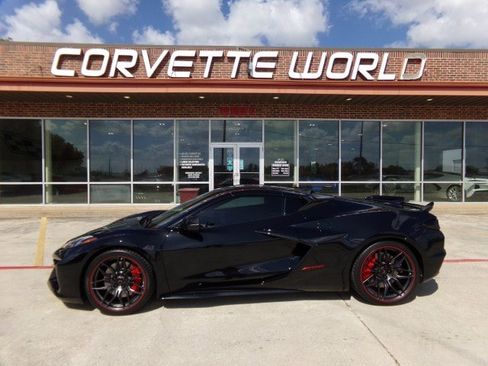 Used 2024 Chevrolet Corvette Z06 w/ Battery Protection Package RWD image 9