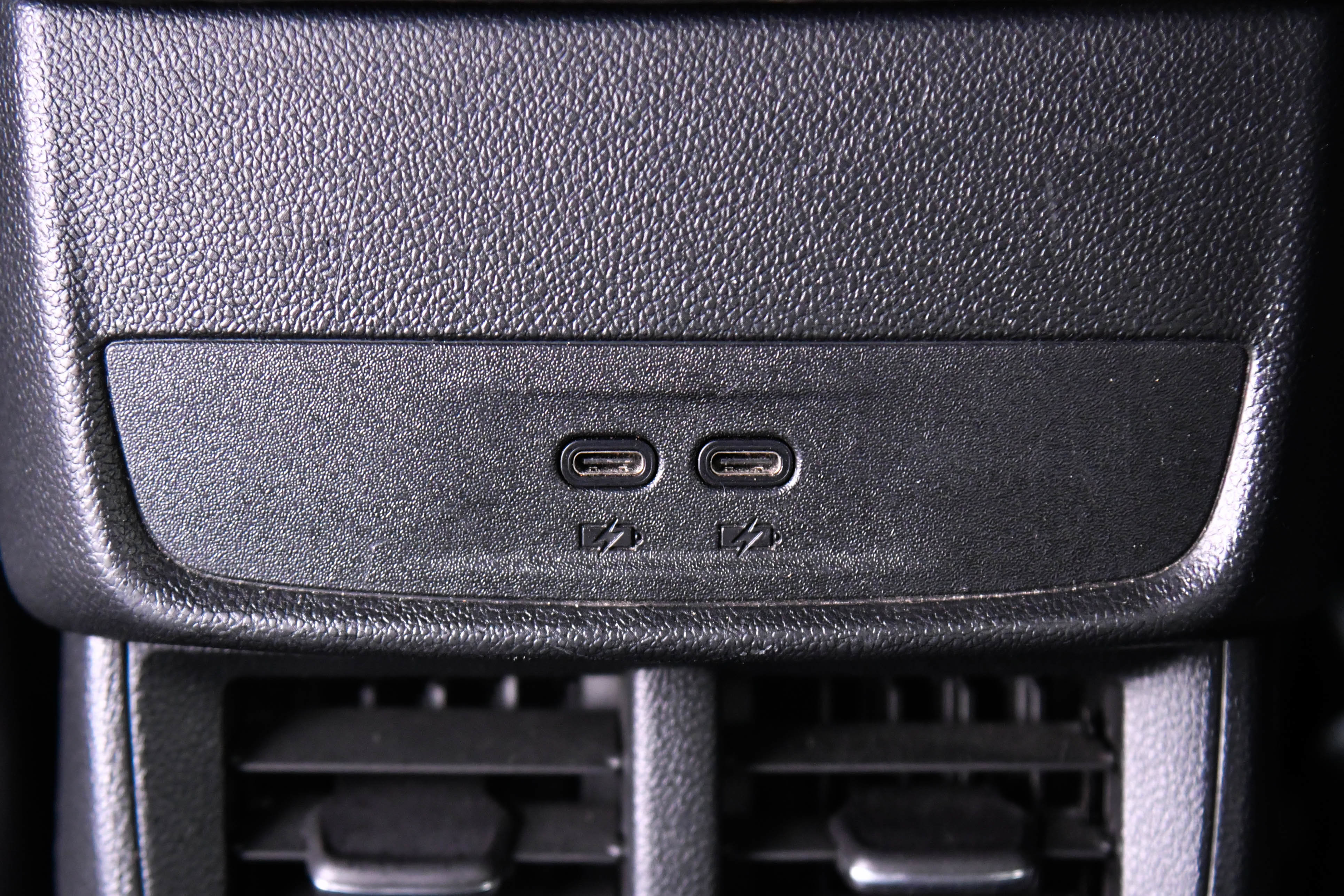 Used 2025 Chevrolet Equinox LT FWD image 38