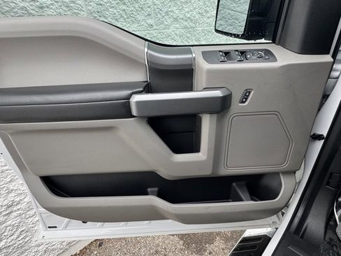 Used 2019 Ford F150 XLT w/ Equipment Group 302A Luxury image 19