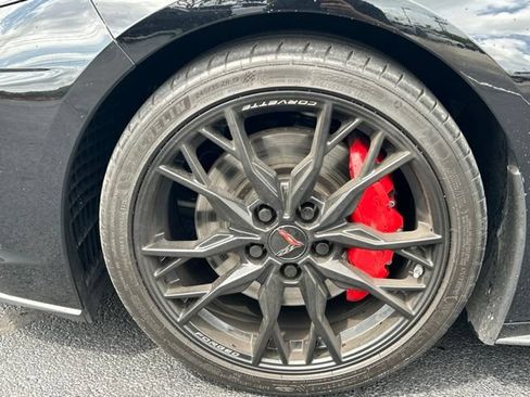 Used 2023 Chevrolet Corvette Stingray Preferred Conv w/ Z51 Performance Package RWD image 10