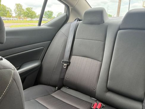 Used 2025 Nissan Altima 2.5 SV image 39