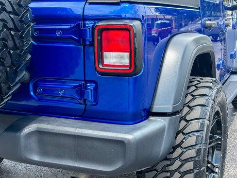 Used 2019 Jeep Wrangler Unlimited Sport AWD/4WD image 12