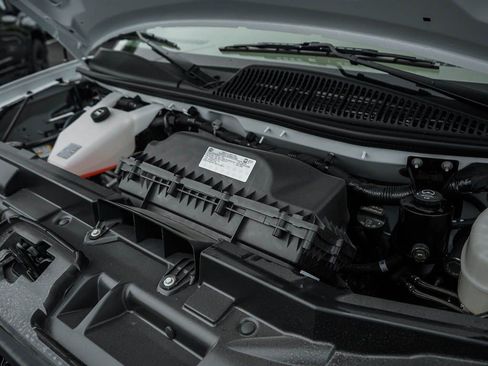 New 2025 Chevrolet Express 3500 w/ Driver Convenience Package image 6