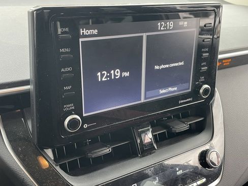 Used 2022 Toyota Corolla LE image 7