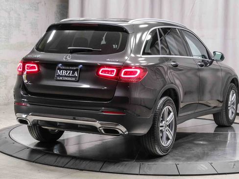 Certified 2022 Mercedes-Benz GLC 300 4MATIC image 4