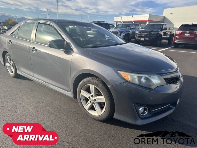 Used 2014 Toyota Camry SE FWD image 11